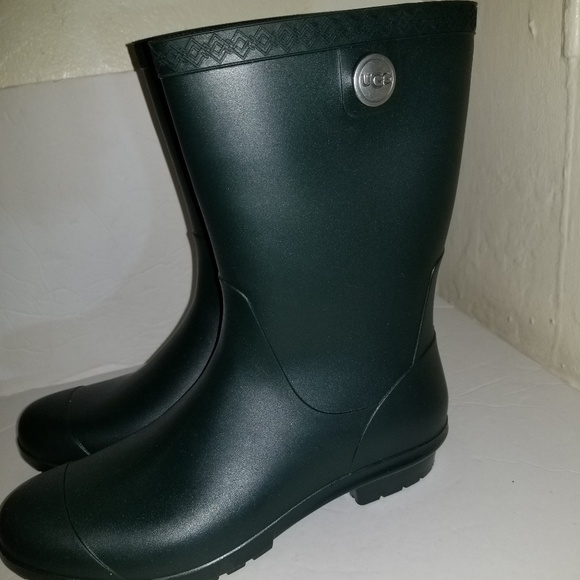 Ugg rain boots size 9 - Picture 3 of 7